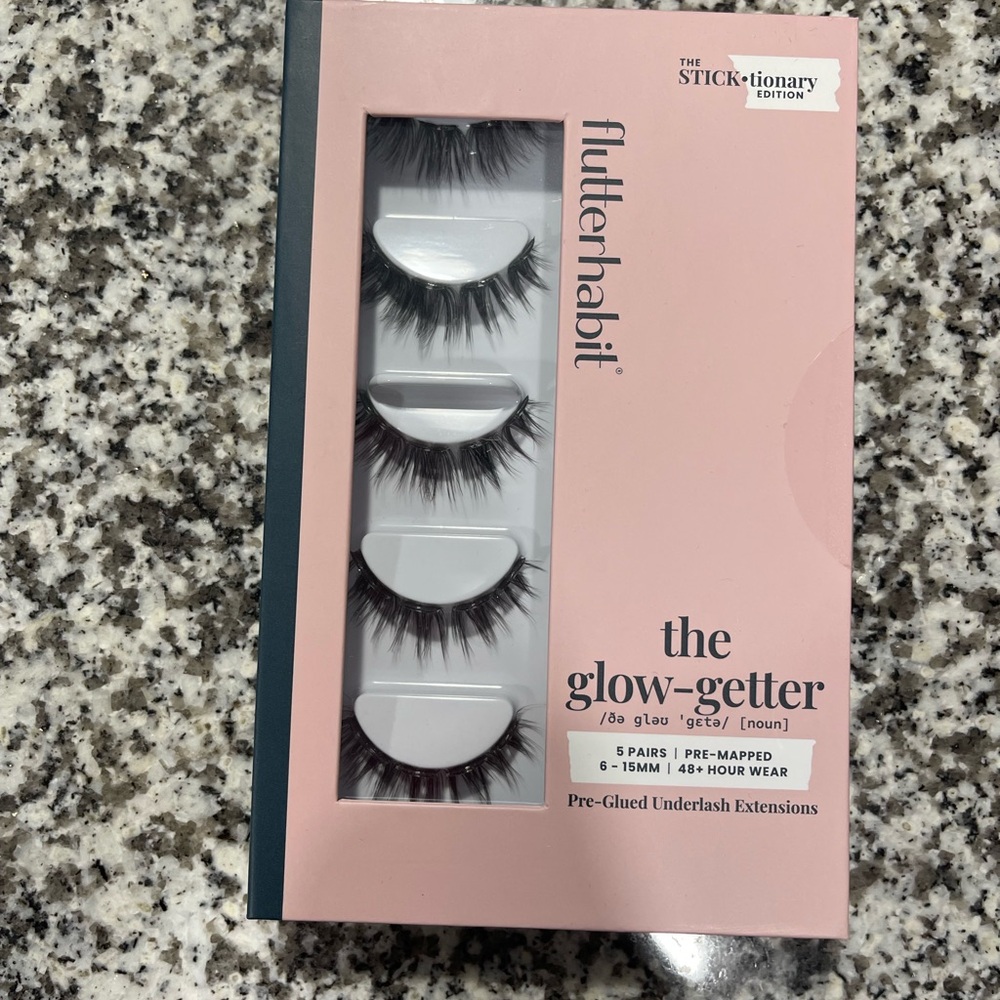 Flutterhabit Pre-Glued Underlash Extensions — Black - Sealed